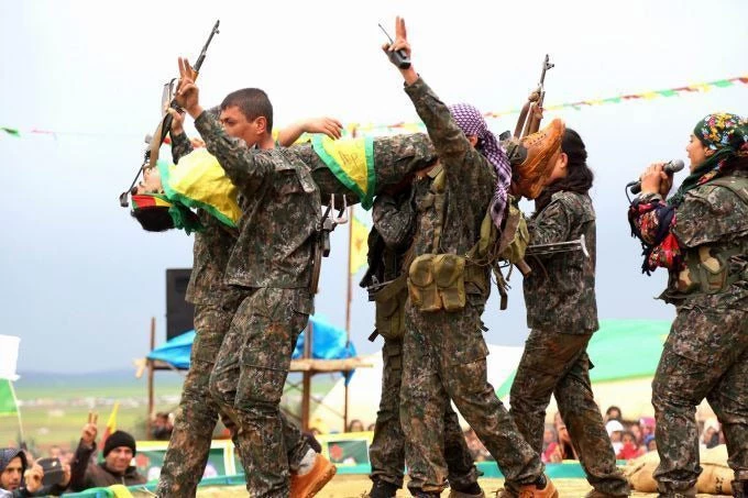 Έτσι χτυπούν αλύπητα τους Τούρκους εισβολείς (βίντεο)